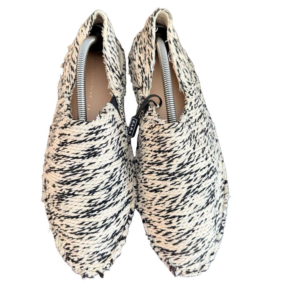 Zara Trafaluc Black and White Woven Slip-On Espadrille Flats size 8